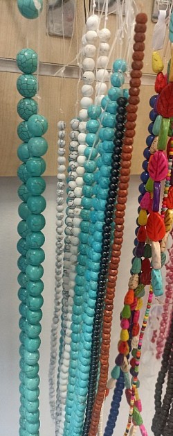 Howlit - różne kolory, wielkości i kształty