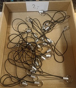 Zawieszki do telefonu - sznurek nylonowy, wykończenie z metalu