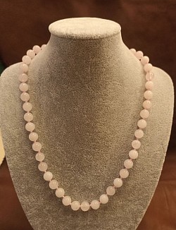 Naszyjnik z kwarcu różowego