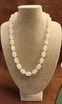 Naszyjnik z kryształu górskiego