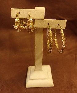 Kolczyki ze stali chirurgicznej w kolorze złotym